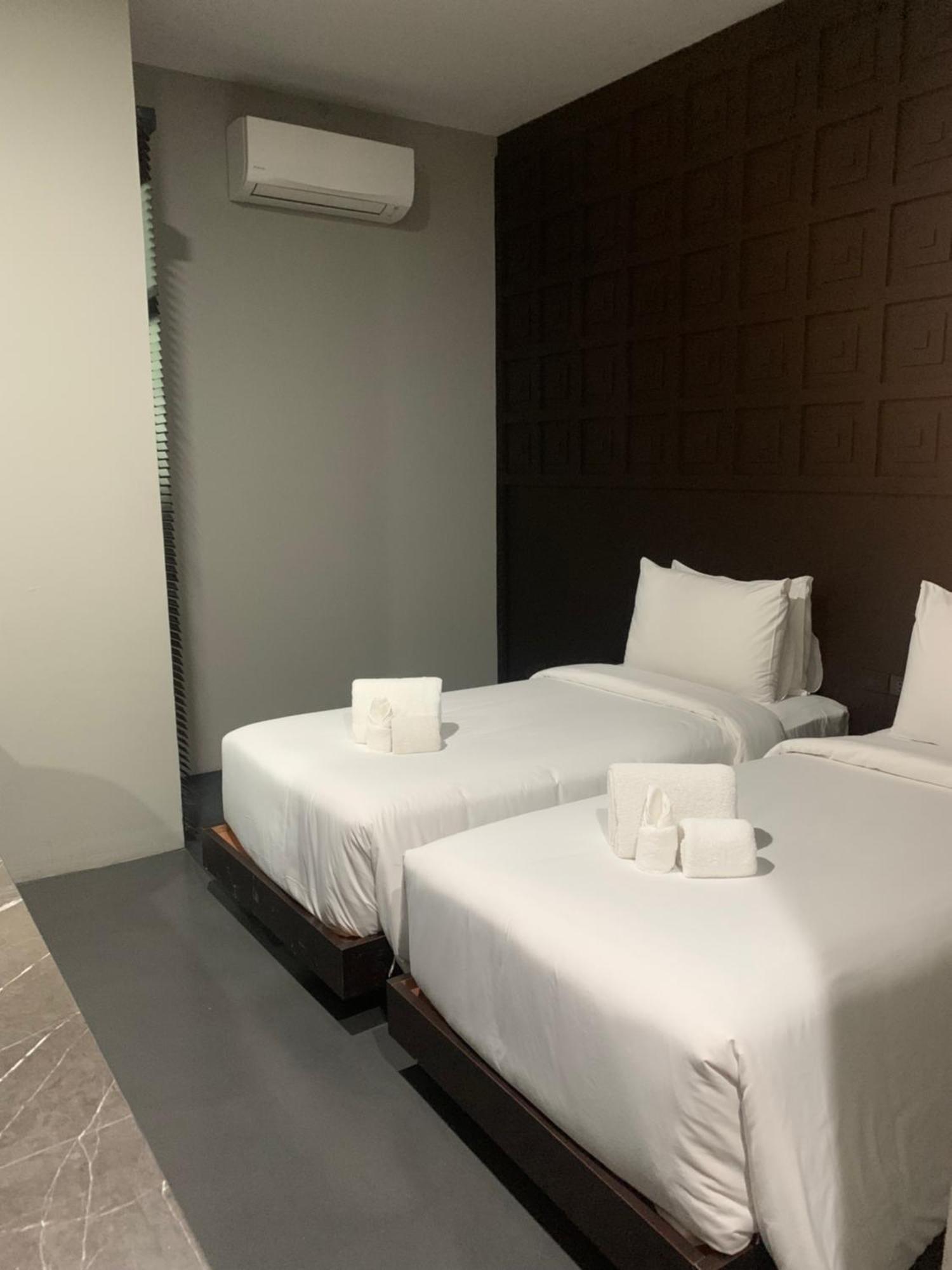 515 Victory Hotel Bangkok Exterior photo